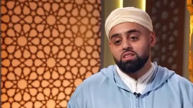 تعرف على القارئ البريطاني محمد أيوب عاصف ضيف شرف برنامج دولة التلاوة